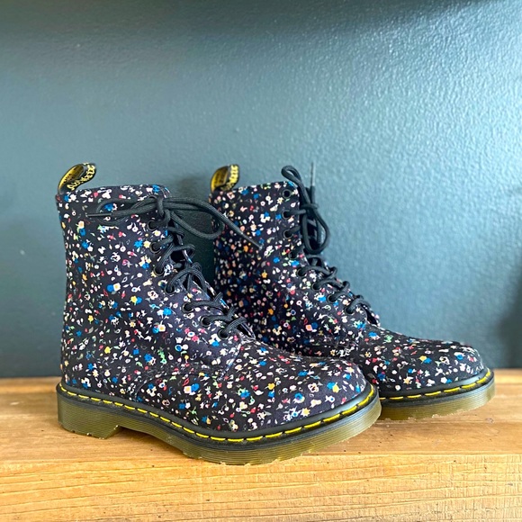 Dr. Martens Shoes - Dr. Martin 1460 Floral Pattern Lace Up Boots